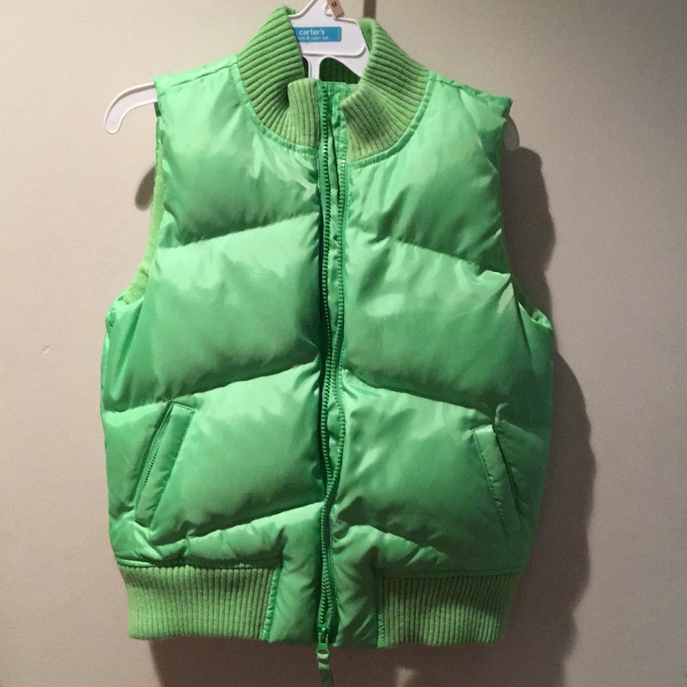Old Navy vest size Large girls green puffy jacket vest-heavy duty EUC Spring